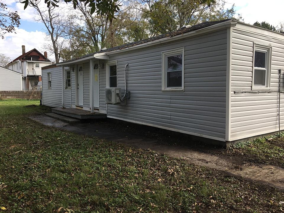 1st image of 3018 Montana Ave Unit A