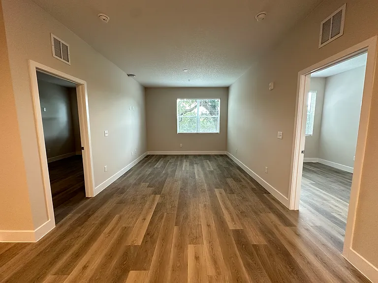 4424 S Texas Ave #1-103 — Photo 8