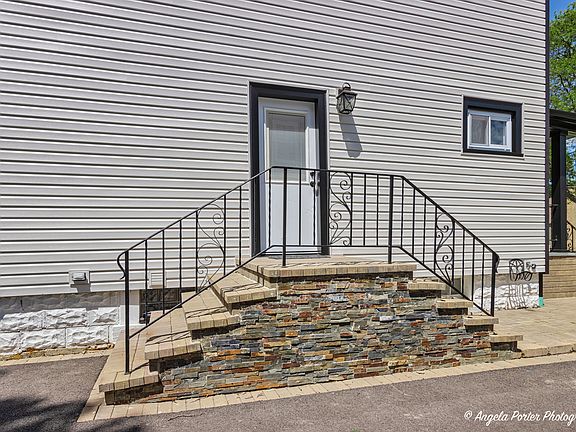 3rd image of 618 Lorraine Ave