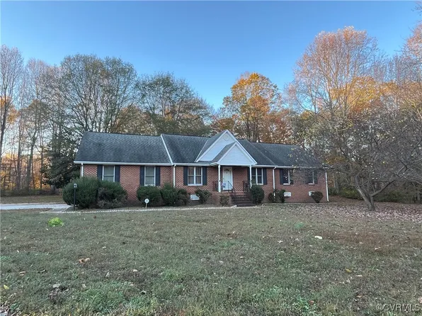 4305 Cedar Creek Ln N, Prince George, VA 23875