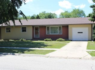 176 Kathleen Dr, Elgin, IL 60123