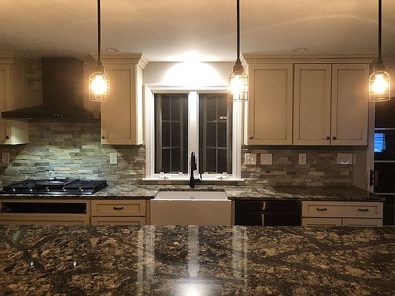 Kitchen 1