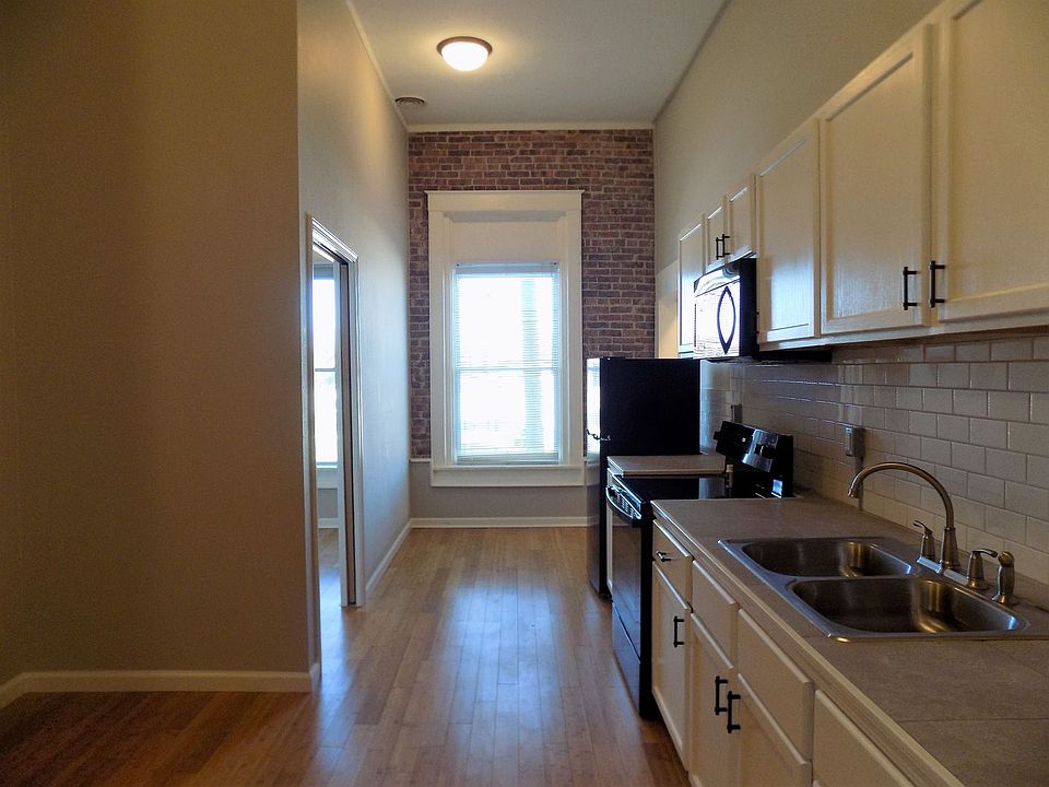 1st image of 121 W Broadway Ave #1