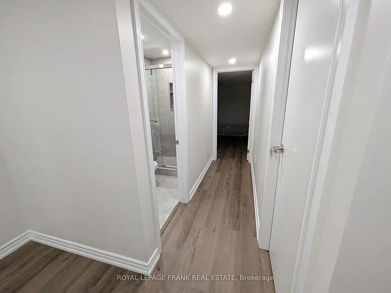41 Morley Cres #BASEMENT — Photo 7