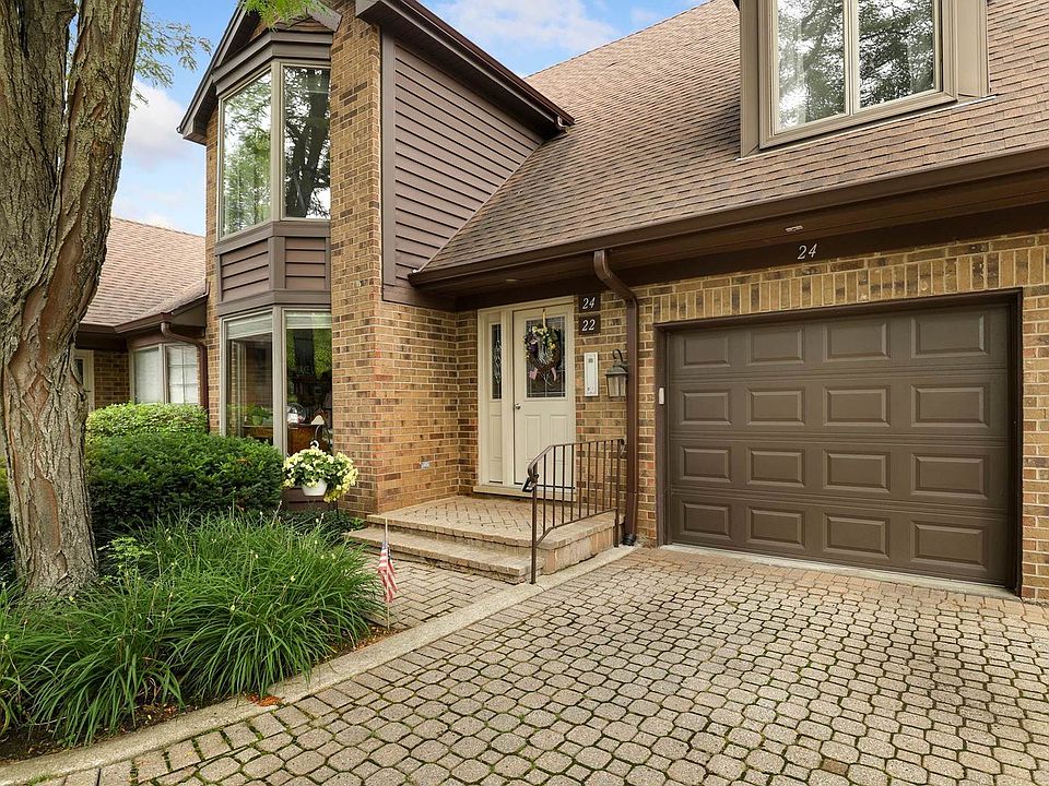 1st image of 24 Princess Ct #0