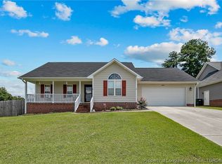 1501 Laurel Oak Dr, Fayetteville, NC 28314