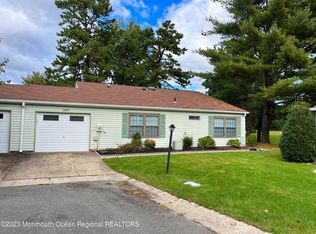 554A Mayfair Rd, Manchester, NJ 08759