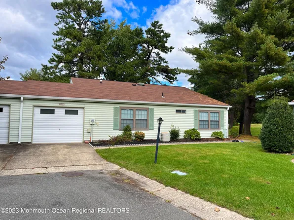 554A Mayfair Road, Manchester, NJ 08759