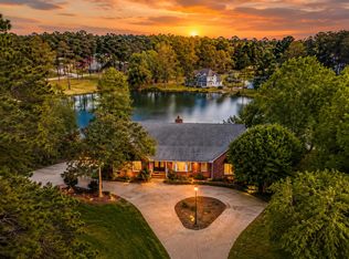 370 Chapel Creek Dr, Santee, SC 29142