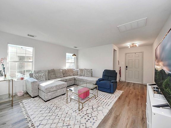 4th image of 3735 Morning Cove Ln
