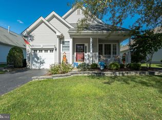 52 Hummingbird Dr, Hamilton, NJ 08690