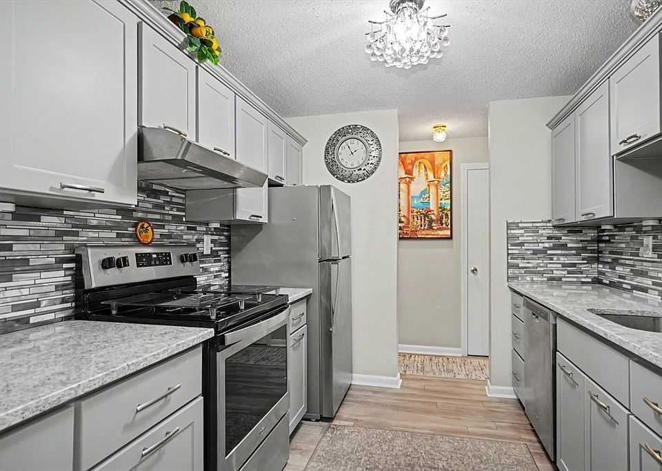 1st image of 200 Manning St APT 23C