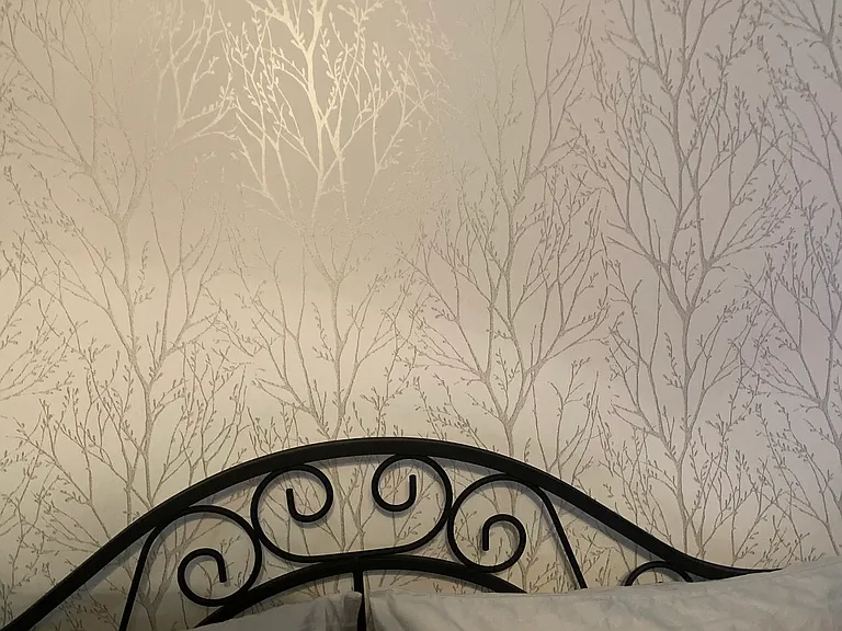 Elegant Master Bedroom Wallpaper