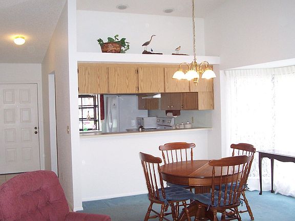 Dining Area/Kitchen