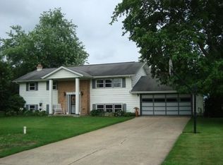 362 W Curtis Dr, La Porte, IN 46350