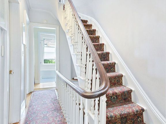 4th image of 393 10th St #2