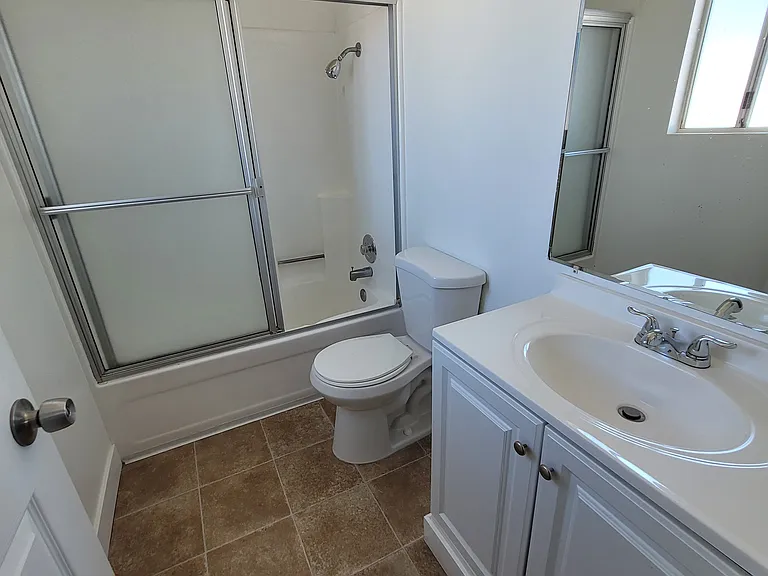 238 Evergreen Ave — Photo 5