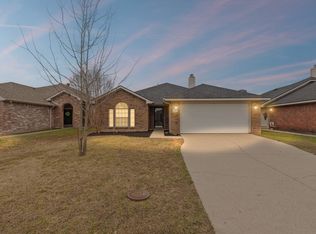 127 Lipan St, Greenville, TX 75402