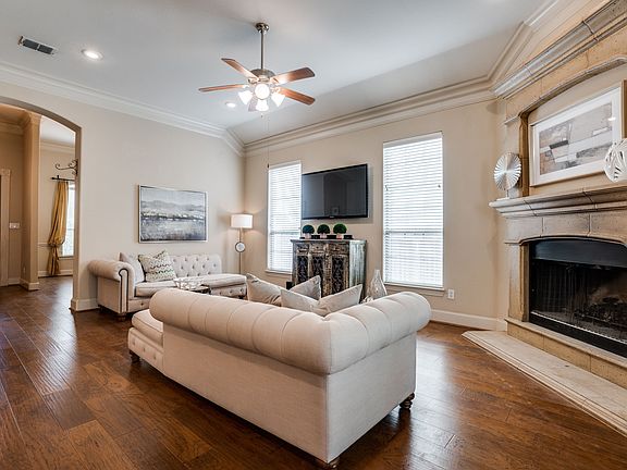 2713-white-rock-creek-dr-mckinney-tx-High-Res-9.jpg