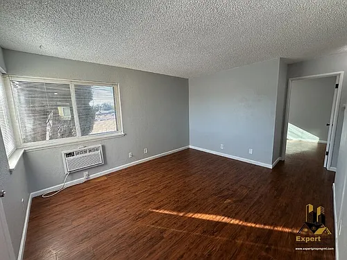 6820 7th Ave #11 Photo 1