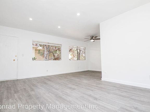 2nd image of 125 N Maple St Unit 125D