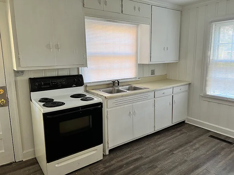821 W Haven Blvd — Photo 2