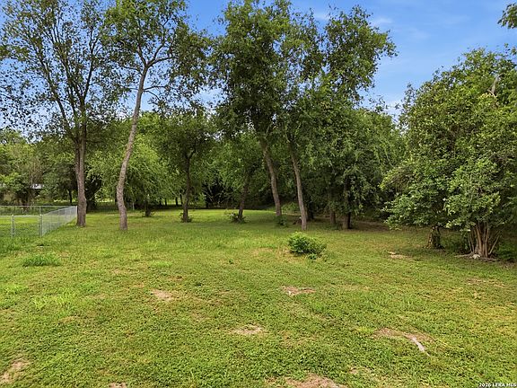 3rd image of 407 E Daniel Street LOT 1-B,2