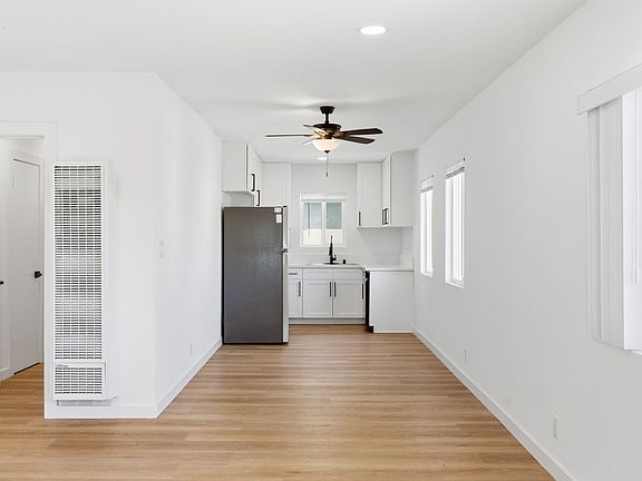2nd image of 7305 Variel Ave APT 6