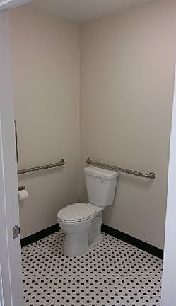 2nd image of 10 W Main St