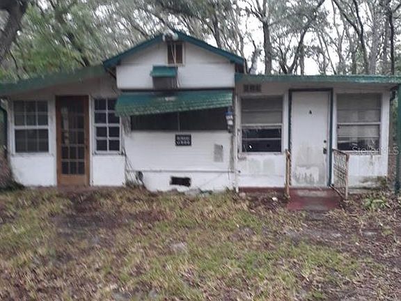 3rd image of 12121 Vandalia Dr