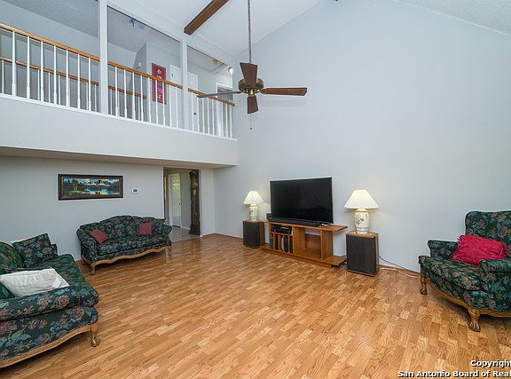 5th image of 6219 Pine Needles Ln