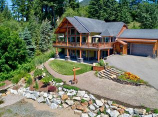 525 Hope Ave, Hope, ID 83836