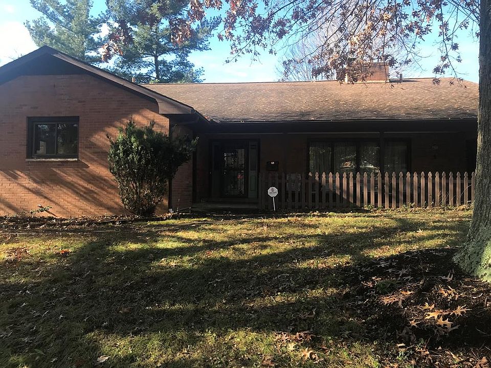 1st image of 2719 Hillview Dr