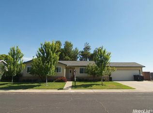 524 Thompson Way, Escalon, CA 95320