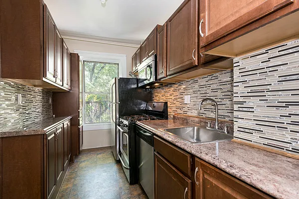 Rented by Demsker Realty | media 29