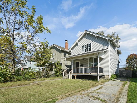 4th image of 218 Whitethorne Ave