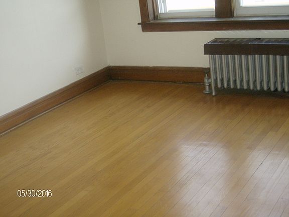 5th image of 1717 N McVicker Ave APT 2