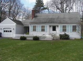 135 Avon Rd, Rochester, NY 14625