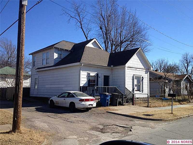 2nd image of 2601 E Admiral Ct