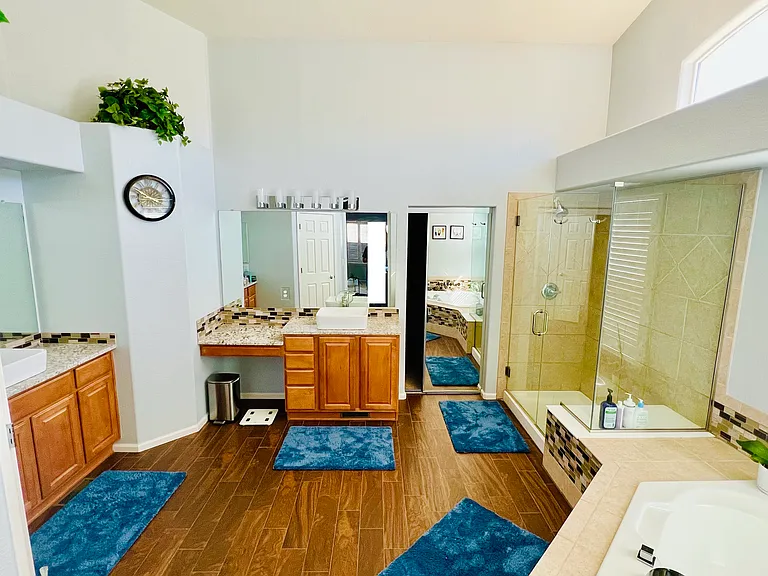 11826 Prairieville Ct — Photo 24