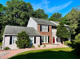 24 Pine Pl, Newark, DE 19711