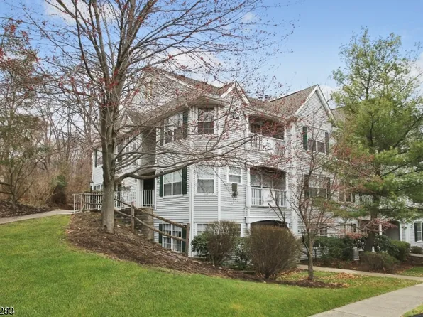 303 Chatfield Dr, Pequannock Twp., NJ 07444
