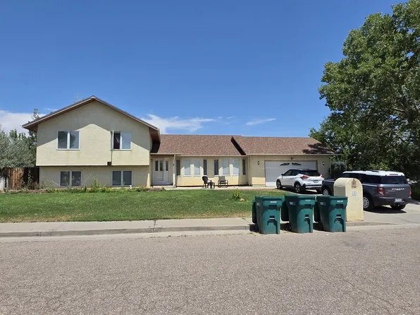 1 Silversmith Ct, Pueblo, CO 81008
