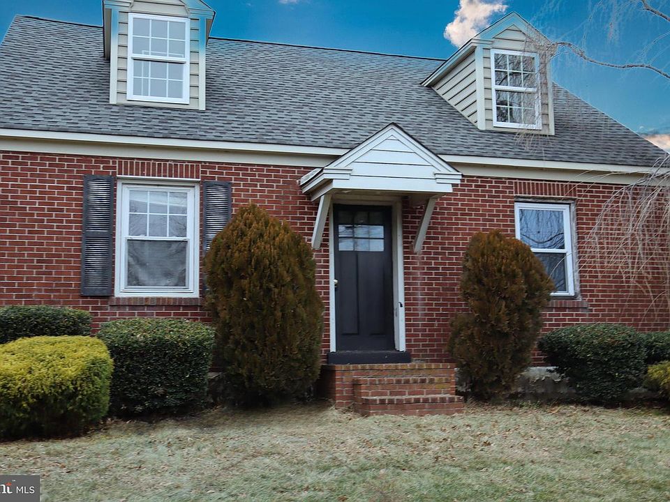 1st image of 1820 Hilltown Pike