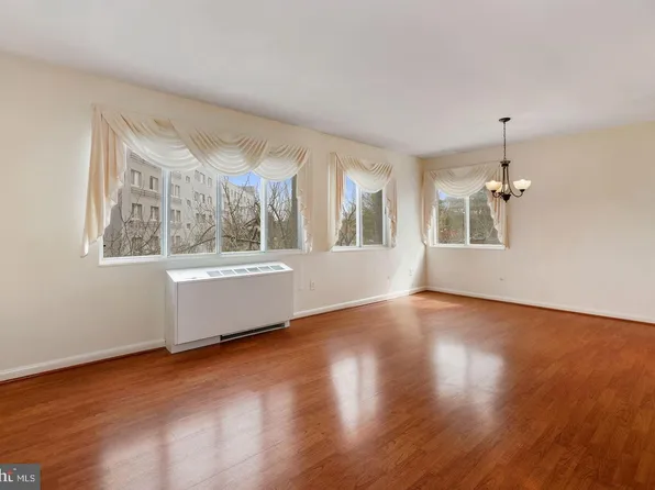 3701 5th St S APT 311, Arlington, VA 22204
