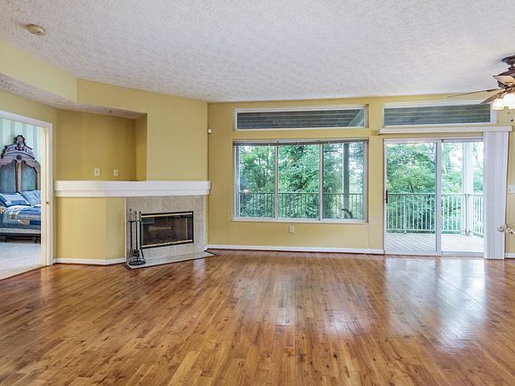 5th image of 1438 Taramore Dr