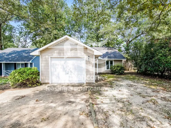 6666 Winchester St, Fayetteville, NC 28314
