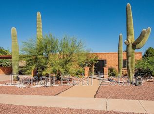 8975 E Maple Leaf Dr, Tucson, AZ 85710