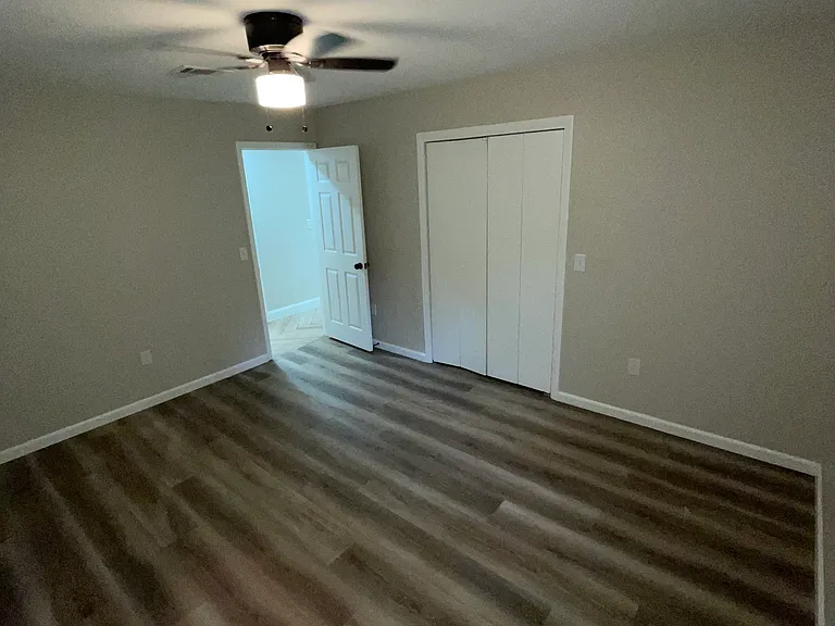 104 N Woodland Dr — Photo 13