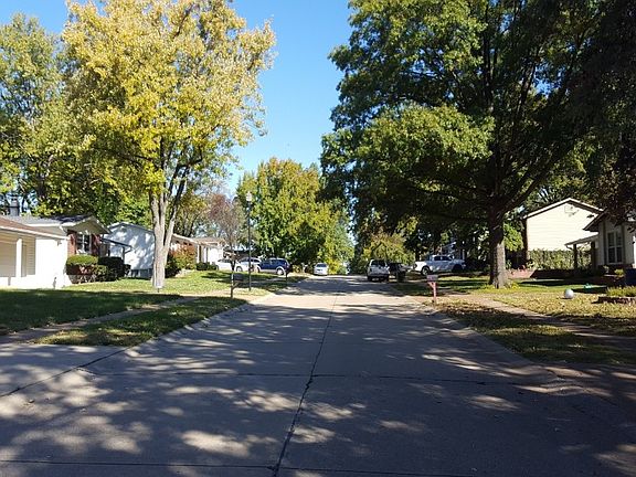 5th image of 1226 Glenmeade Dr